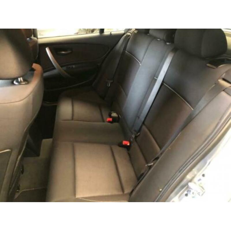 BMW 1-serie 116i Corporate