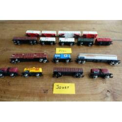 16 stuks Piku en Jouef wagons. Circuswagon