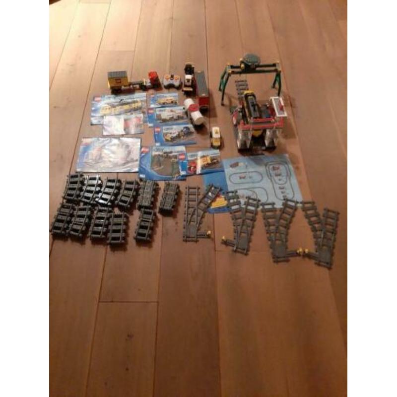 Lego city vrachttrein 7939+heel veel extra