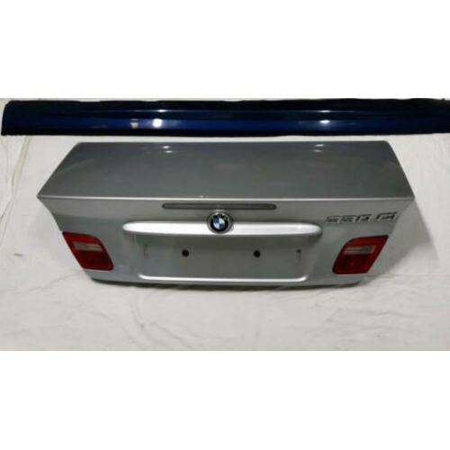 BMW e46 diverse delen trekhaak klep kap spiegels schermen