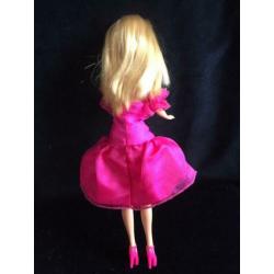 Mattel Barbie Korea 1966 met origineel Barbie jurkje