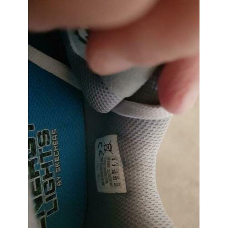 Energy lights skechers mt 36