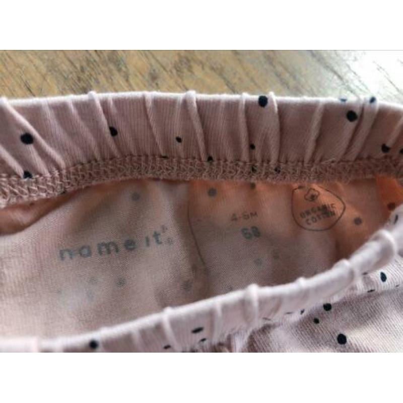Leuke legging van Name it maat 68