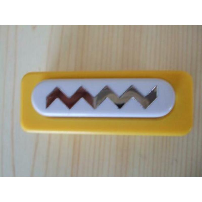4 ponsjes 5 cm. lang 1 cm. breed .Met hulpstuk.