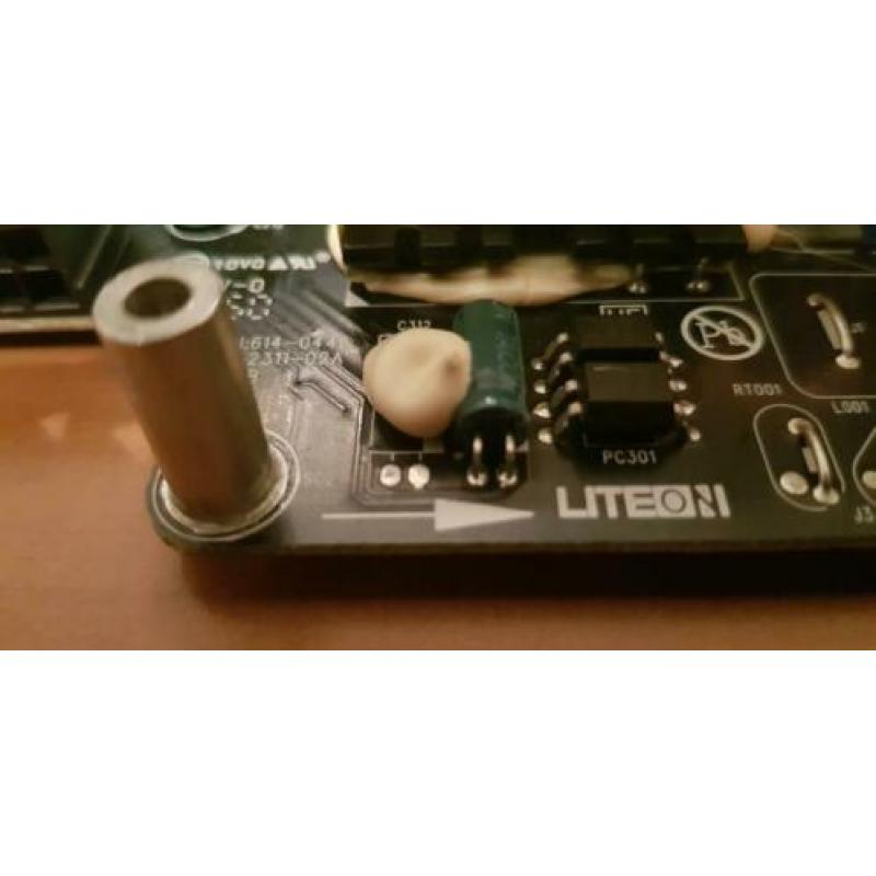 Voeding iMac 27 inch 2011.