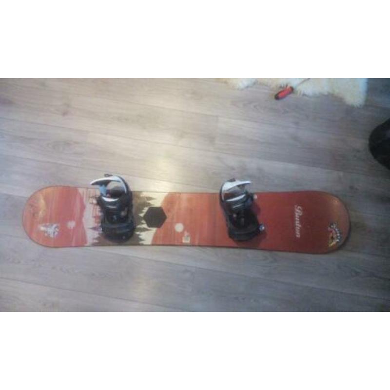 Burton 154W wide snowboard met bindingen