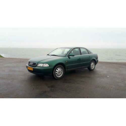Audi A4 1.6 74KW 1998 Groen