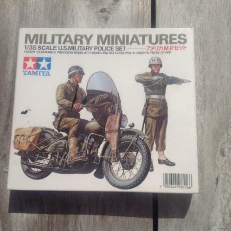 Harley WLA US military Police set Tamiya 1/35