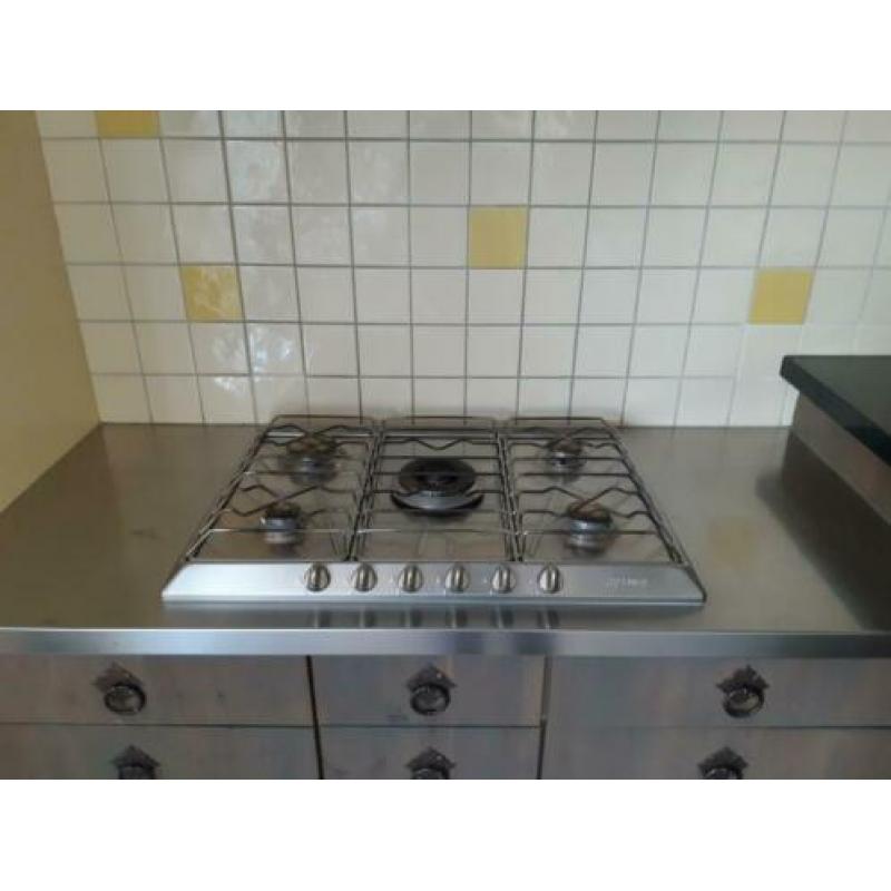 Complete keuken incl inbouw apparatuur.juni '20 op te halen