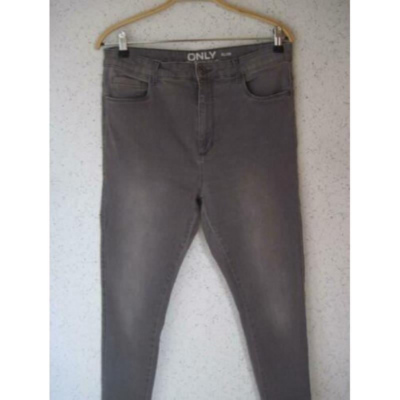 DAMES JEANS van ONLY. Maat:L/XL.