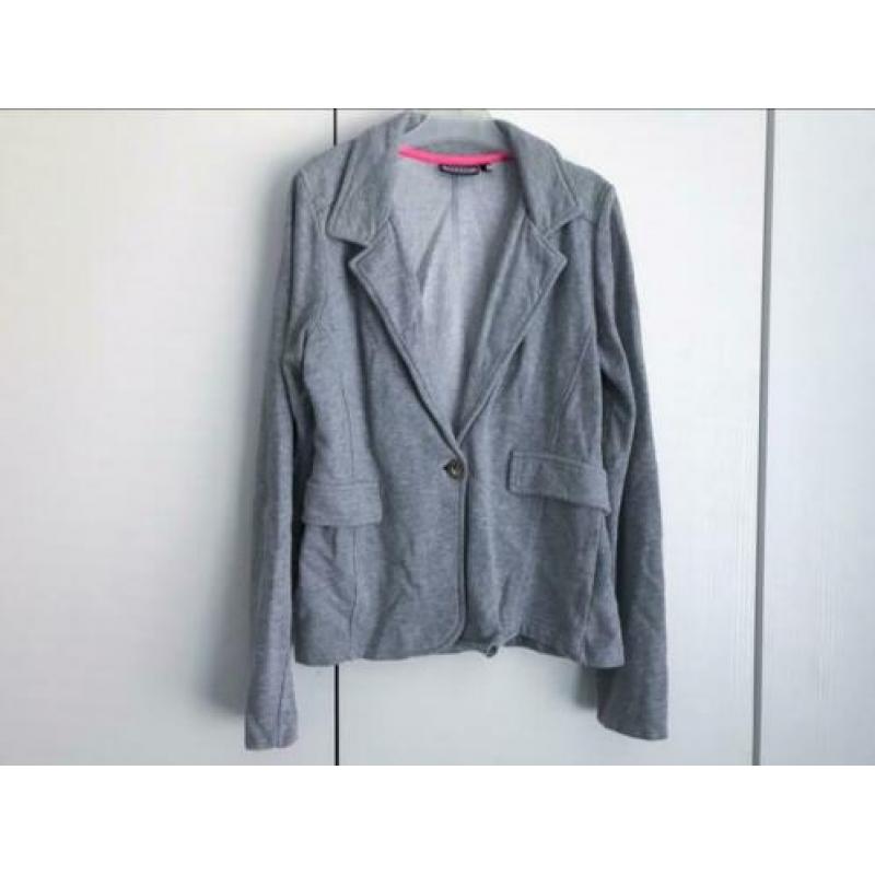 Leuke blazer jasjes van joggingstof maat 146-164