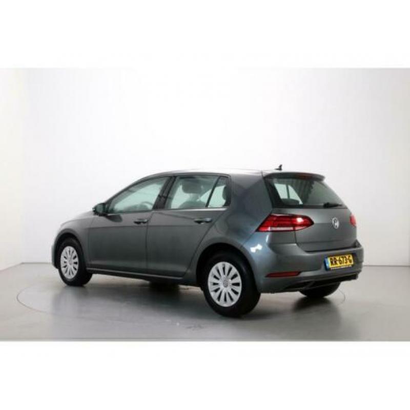 Volkswagen Golf 1.0 TSI Trendline Navigatie Parkeersensoren