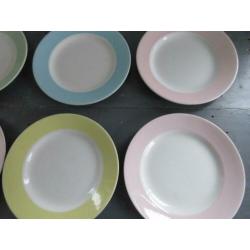 Antieke Boch La Louvière diner borden 8 x met pastel rand