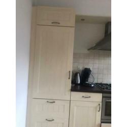 Keuken crèmekleurig