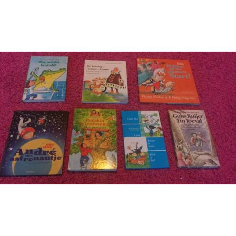 Diverse titels van onder andere Carry Slee, Paul van Loon,