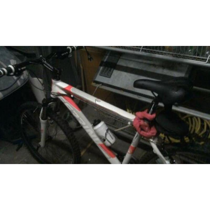 jongens mountenbike