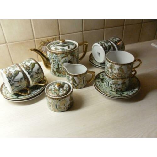 imari servies ,nieuw,compleet