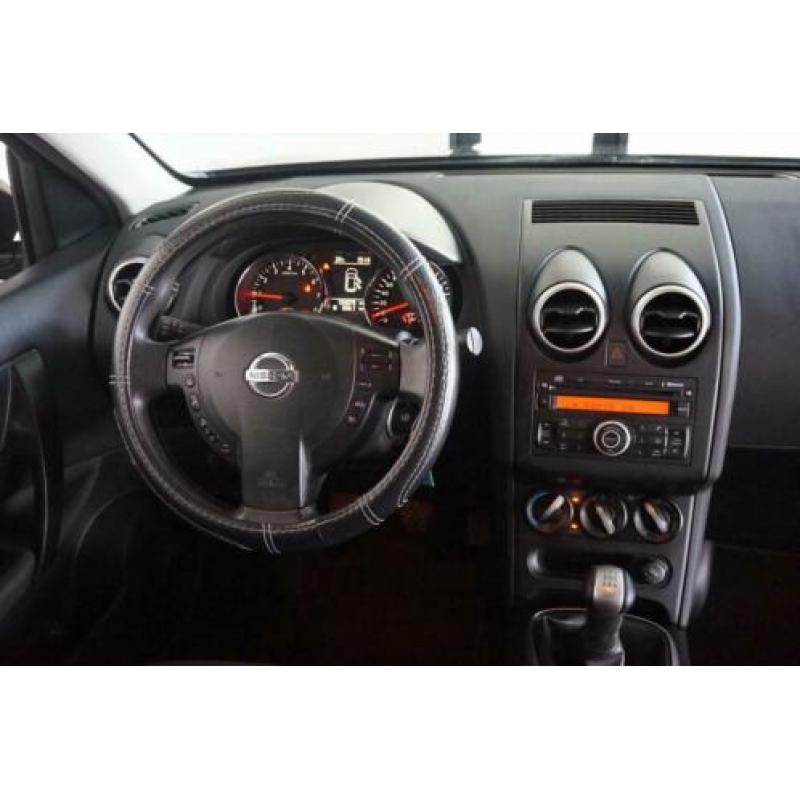 NISSAN Qashqai 1.6 2WD Visia + Lichtmetaal + Airco