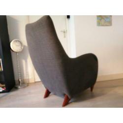 Nieuwe retrolook stoel