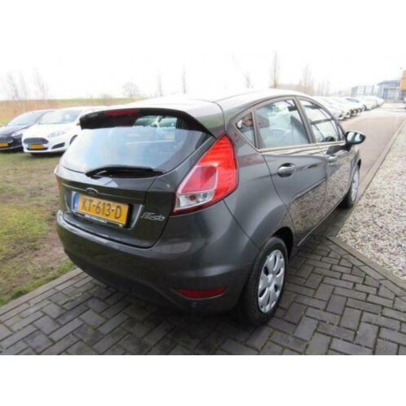Ford Fiesta 1.5 TDCi Style Ultimate Lease Edition Navi Airco