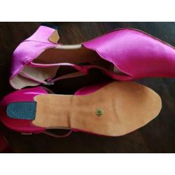 Nieuwe roze dansschoenen maat 41
