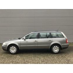 Volkswagen Passat Variant 2.0-20V Arctic | Clima | Cruise |