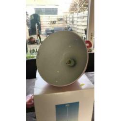 Roze-lichtpaarse hanglamp