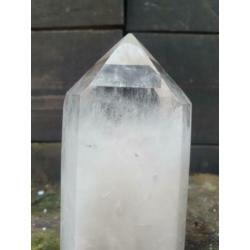 Grote bergkristal punt 617 gram