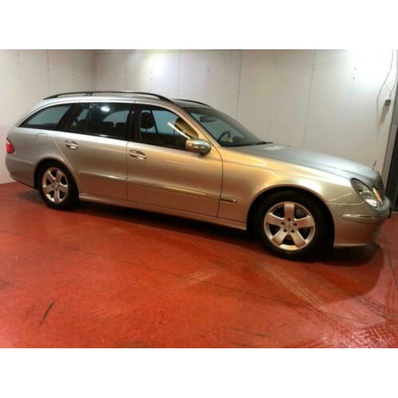 Mercedes-Benz E-klasse Combi 320 CDI Classic PDC LEER NAVI N