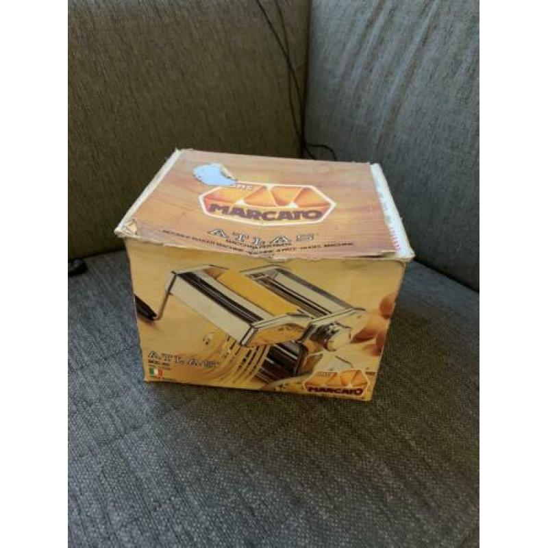 Pasta maker