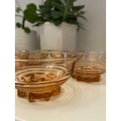 Roze gekleurd glas schaal schaaltje 5 stuks vintage