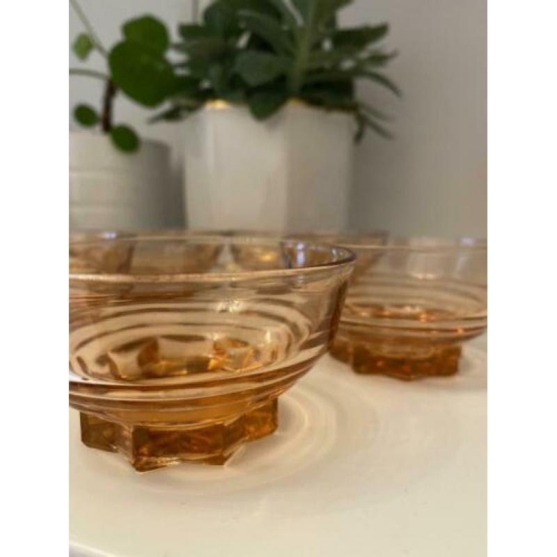 Roze gekleurd glas schaal schaaltje 5 stuks vintage