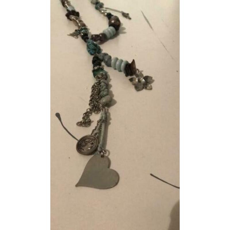 Mooie lange ketting €3,50