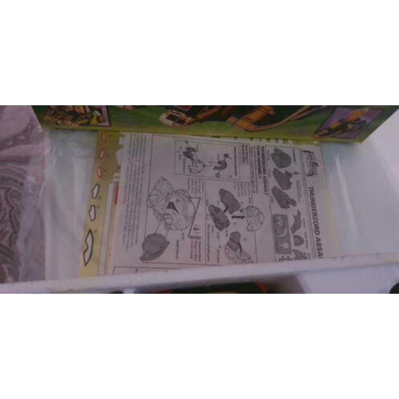 Powerrangers thunderzord assault team in doos