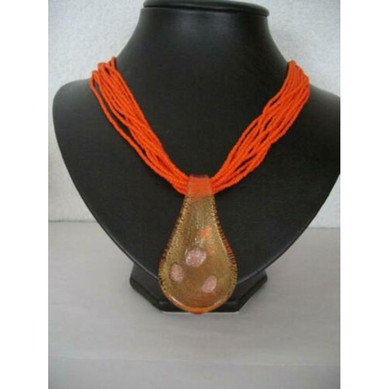 Ketting met glashanger