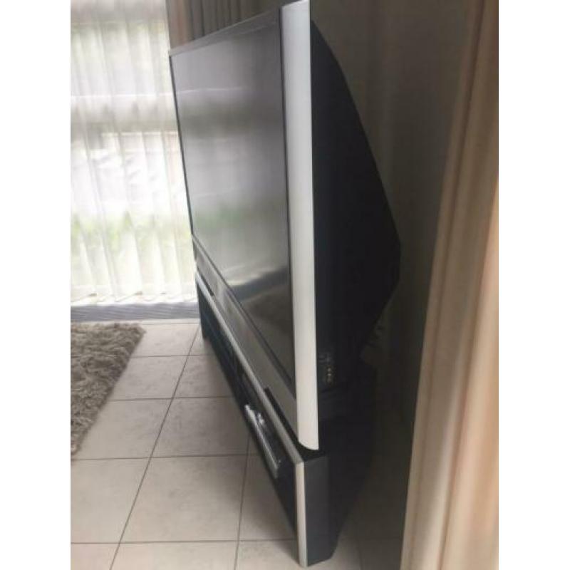 JVC HD – ILA tv model HD-70ZR7u