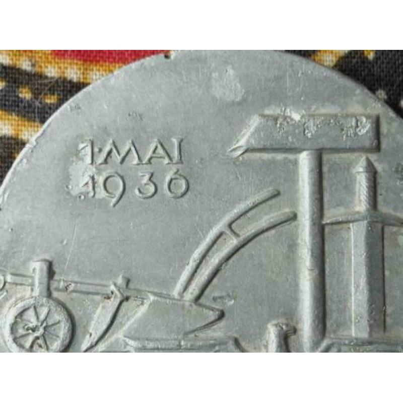 Oude militaria speld of broche uit Duitsland uit 1936.