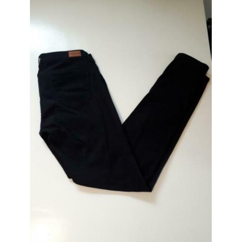 Sutherland zwarte broek maat M