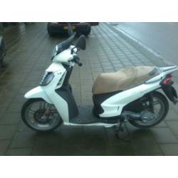 kymco agility geel kenteken
