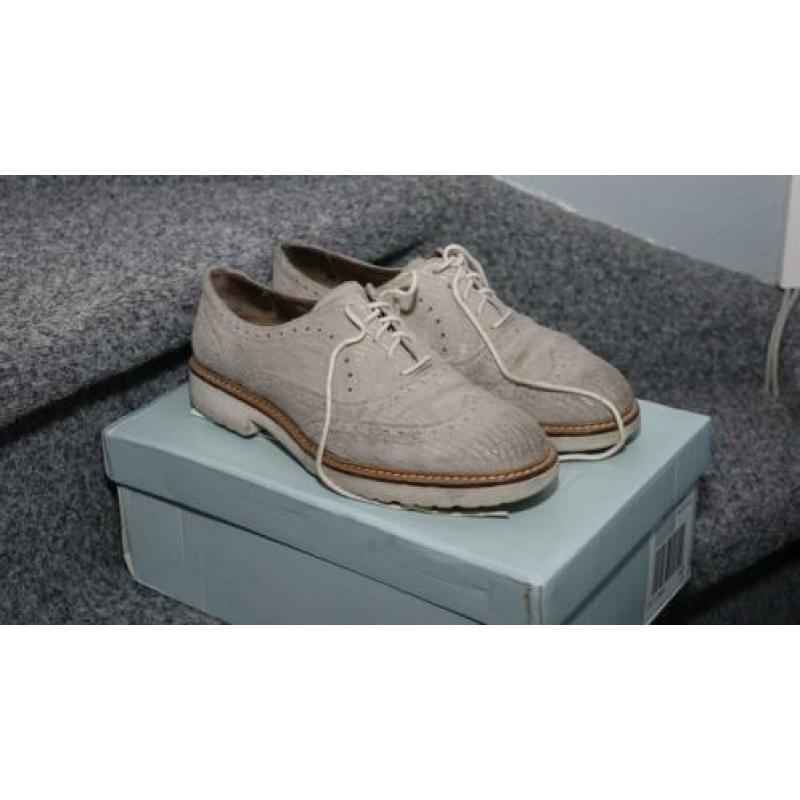 grijze echt leren schoenen van MANFIELD