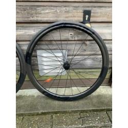 Ffwd F4 tubeless clincher Carbon 11 speed Shimano