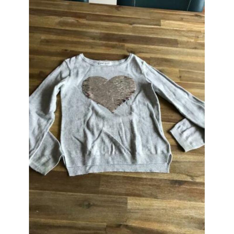 Te koop: pakket kleding meisje maat 122 - 128