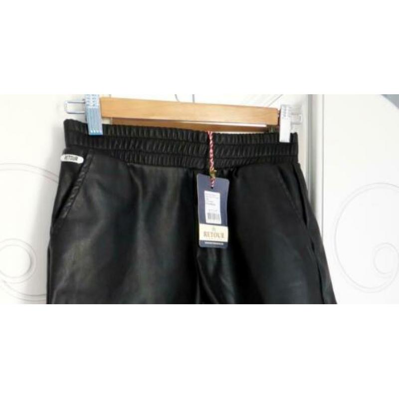 zwart korte broek van het merk Retour