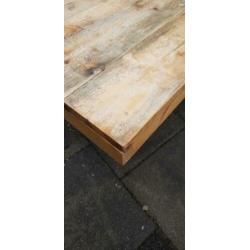 Stijger houten tafel in goede staat
