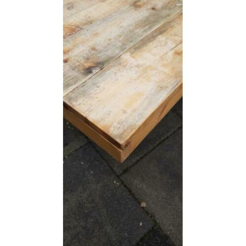 Stijger houten tafel in goede staat