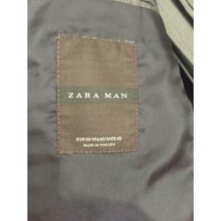 Kostuums van Zara
