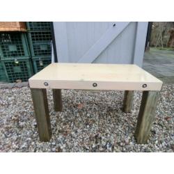 Bijzondere tafel 9079