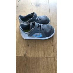 Nike schoenen mt 25 Zgan