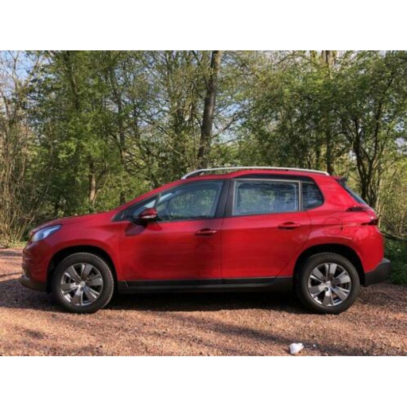 Peugeot 2008 1.2 PureTech Blue Lion | Automaat | Navi | Pano