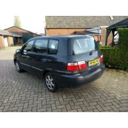 Kia Carens 2.0 CVVT M-bition